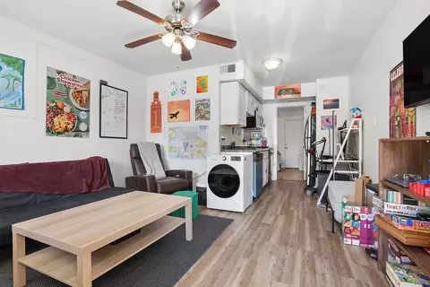 1010 W 23rd St #5, Austin, TX 78705
