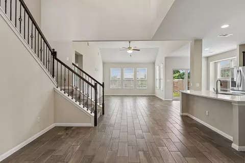 301 Rimrock Ct, Bastrop, TX 78602