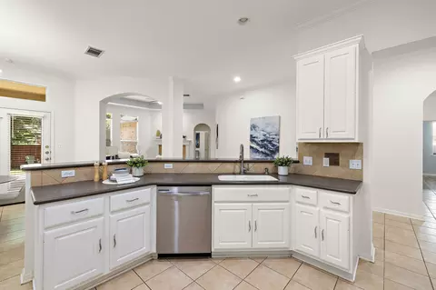 Kitchen - 16308 Double Eagle Dr, Austin, TX 78717 photo 3 of 7