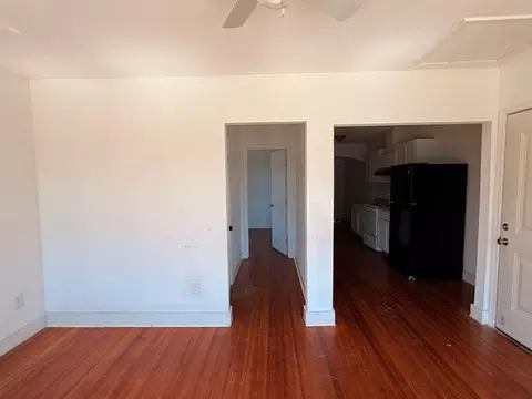 Living - 323 E Avenue C Ave, Robstown, TX 78380 photo 3 of 5