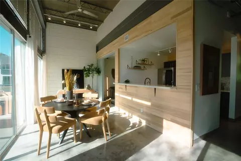4801 S Congress Ave #H5, Austin, TX 78745