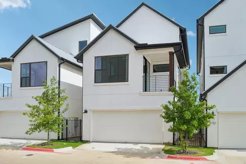 Exterior - 9103 Cattle Baron Path, Austin, TX 78747 photo 11 of 15