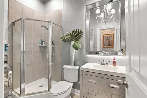 Bath - 381 Betony Loop, Buda, TX 78610 photo 5 of 5