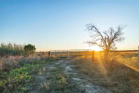 3191 County Road 463, Elgin, TX 78621 photo 9