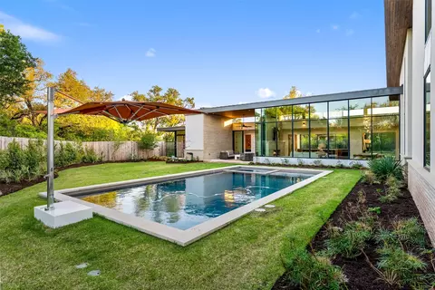 1604 Barclay Dr, Austin, TX 78746