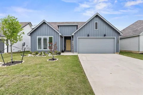 405 Perry Pl, Rockdale, TX 76567