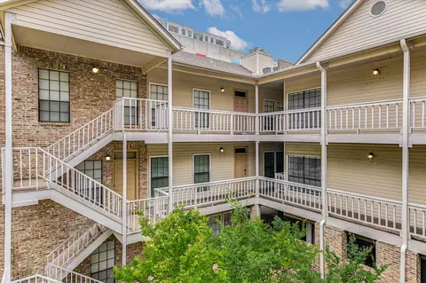 715 W 22nd 12 St #204, Austin, TX 78705
