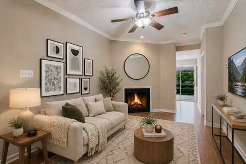 715 W 22nd 12 St #204, Austin, TX 78705