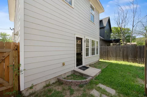 Exterior - 5408 Downs Dr, Austin, TX 78721 photo 3 of 5