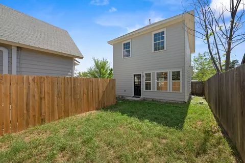 Exterior - 5408 Downs Dr, Austin, TX 78721 photo 2 of 5