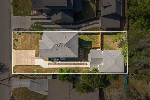 View/Area - 5408 Downs Dr, Austin, TX 78721 photo 4 of 4