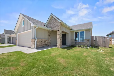 228 Gus Loop, Georgetown, TX 78626 photo 2
