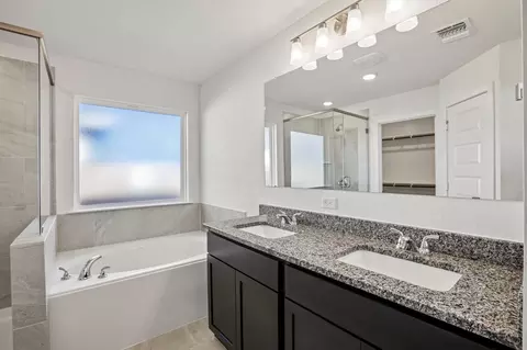 Bath - 228 Gus Loop, Georgetown, TX 78626 photo 1 of 3