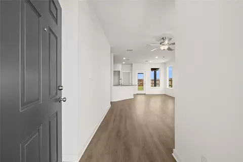 228 Gus Loop, Georgetown, TX 78626 photo 3
