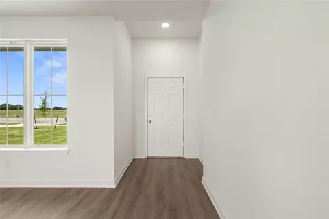 228 Gus Loop, Georgetown, TX 78626 photo 4
