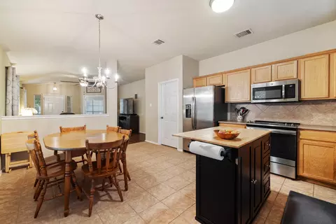 Kitchen - 920 Flanagan Dr, Leander, TX 78641 photo 3 of 4