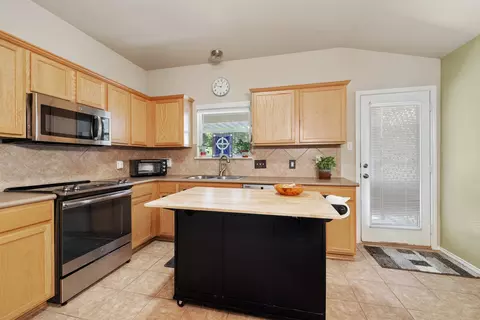 Kitchen - 920 Flanagan Dr, Leander, TX 78641 photo 2 of 4