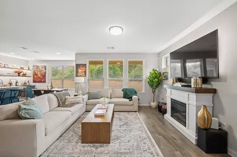 9324 Hunter Ln, Austin, TX 78748