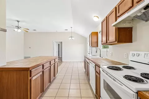 Kitchen - 224 Copper Ln, Jarrell, TX 76537 photo 4 of 5