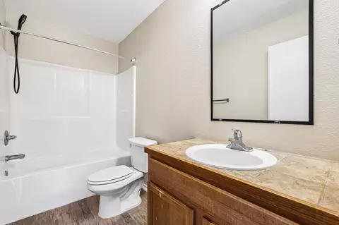 Bath - 224 Copper Ln, Jarrell, TX 76537 photo 1 of 2