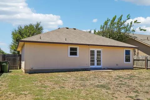 Exterior - 224 Copper Ln, Jarrell, TX 76537 photo 6 of 6