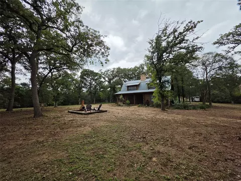 1053 E County Road F, Lexington, TX 78947