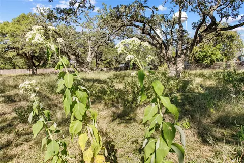 1420 Greenlawn Pkwy, Blanco, TX 78606