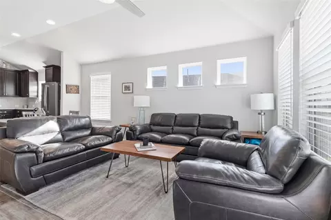 253 Sage Meadows Dr, San Marcos, TX 78666