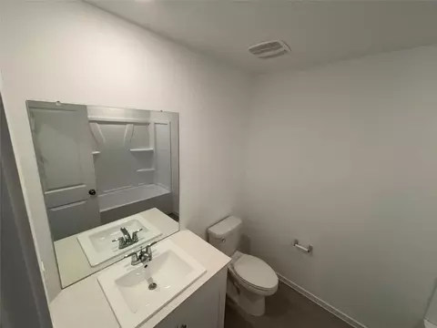 Bath - 644 Whoopers Loop, Kyle, TX 78640 photo 1 of 3