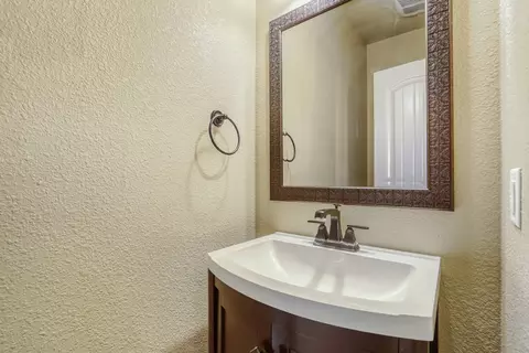 Bath - 329 Jake Dr, Jarrell, TX 76537 photo 3 of 4