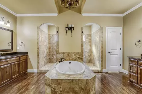 Bath - 329 Jake Dr, Jarrell, TX 76537 photo 1 of 4