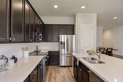 Kitchen - 16617 Sumptuous Dr, Manor, TX 78653 photo 3 of 5