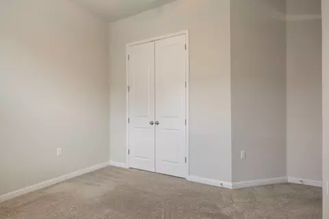Bedroom - 16617 Sumptuous Dr, Manor, TX 78653 photo 5 of 12