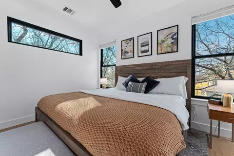 Bedroom - 910 Tillery St, Austin, TX 78702 photo 5 of 7