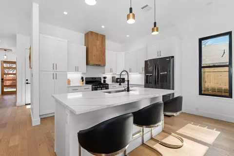 Kitchen - 910 Tillery St, Austin, TX 78702 photo 2 of 8