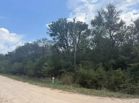119 Waikiki Dr, Bastrop, TX 78602
