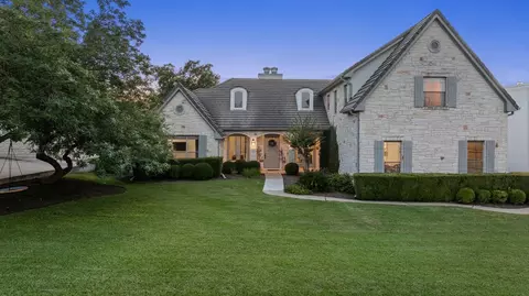 22 Autumn Oaks Dr, Austin, TX 78738