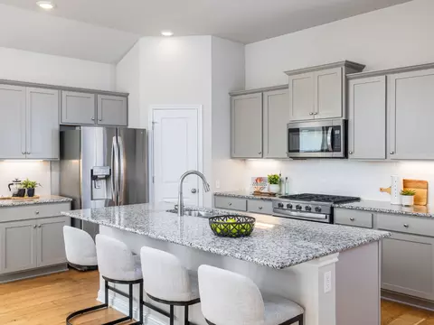 8204 Silhouette St, Austin, TX 78744