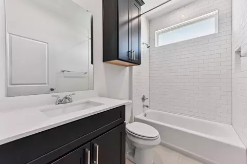 Bath - 6151 Marsh Ln, Buda, TX 78610 photo 2 of 2