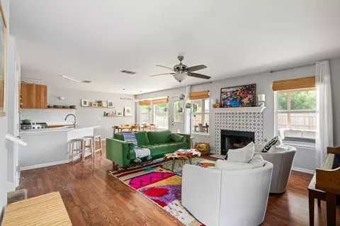 10904 Sherry Lee Cv, Austin, TX 78753