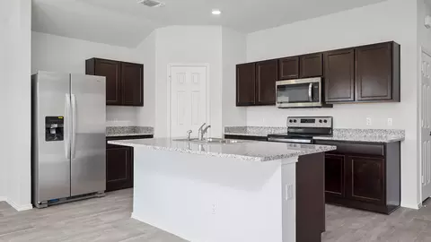 Kitchen - 2204 Saffron Rd, Temple, TX 76501 photo 4 of 5