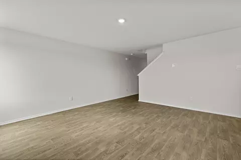Living - 2121 Windflower Ln, Luling, TX 78648 photo 2 of 4