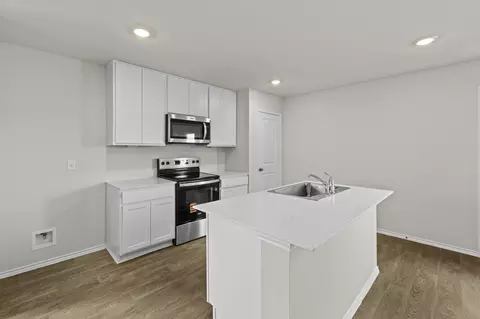 Kitchen - 2121 Windflower Ln, Luling, TX 78648 photo 1 of 3