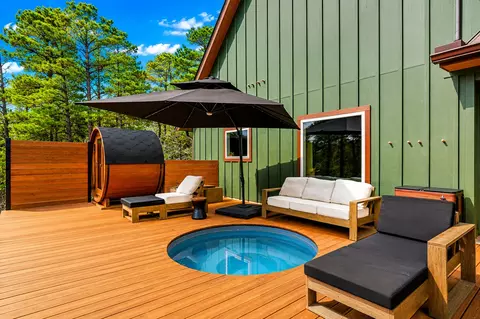 122 Mokolii Ct, Bastrop, TX 78602