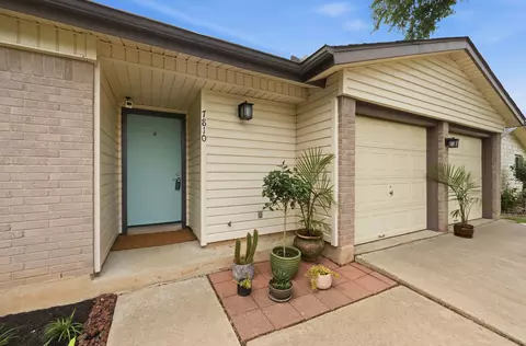 7810 Wakefield Dr, Austin, TX 78749