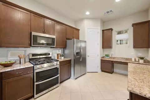 Kitchen - 2706 Currant Cv, Austin, TX 78748 photo 1 of 4
