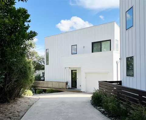 1204 Woodland Ave #B, Austin, TX 78704