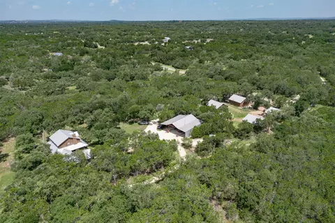 1374 Forest View Dr, Blanco, TX 78606