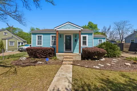 916 E 49th St, Austin, TX 78751