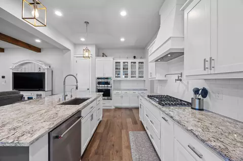 Kitchen - 2208 Quarry Loop, Leander, TX 78641 photo 3 of 4